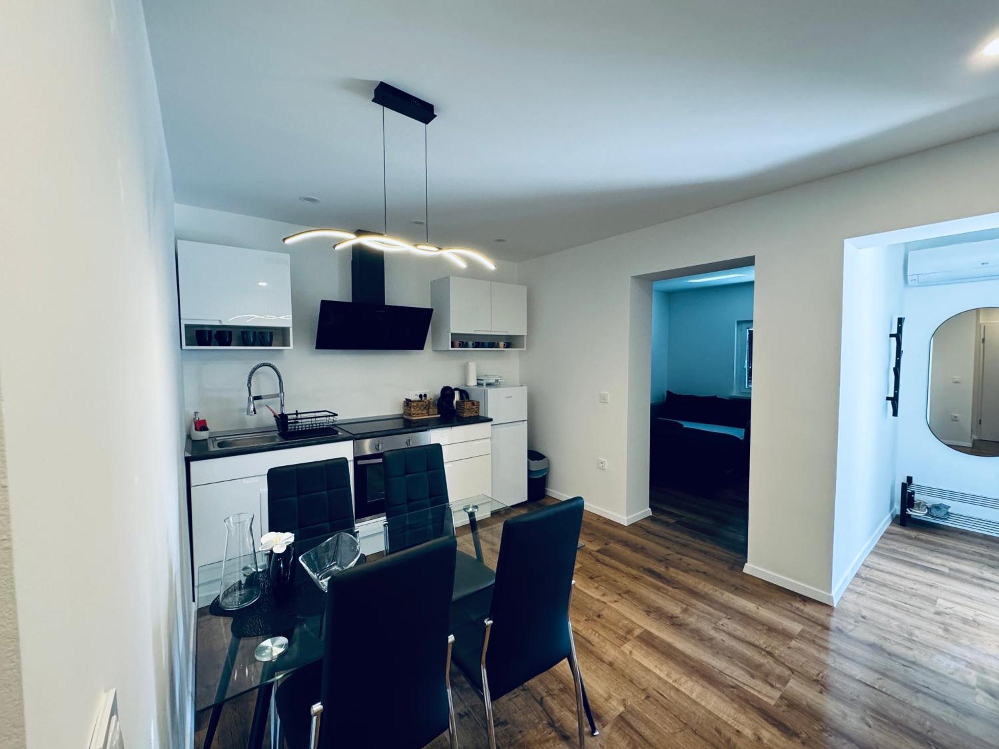 Rebecca'S Apartment Радовлица Экстерьер фото